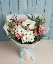 Букет цветов из:  Розы, Лизиантусы и Хризантемы в Покровском Республика Дагестан