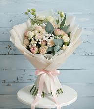 Букет цветов из:  Розы и Лизиантусы в Покровском Республика Дагестан