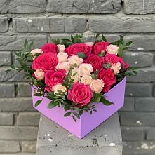 Цветочная композиция из Розы в коробке #REPLACE_PRED# Покровском Республика Дагестан