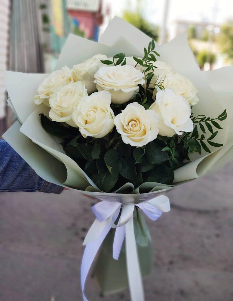 Букет Белые розы Проуд в Покровском Республика Дагестан
